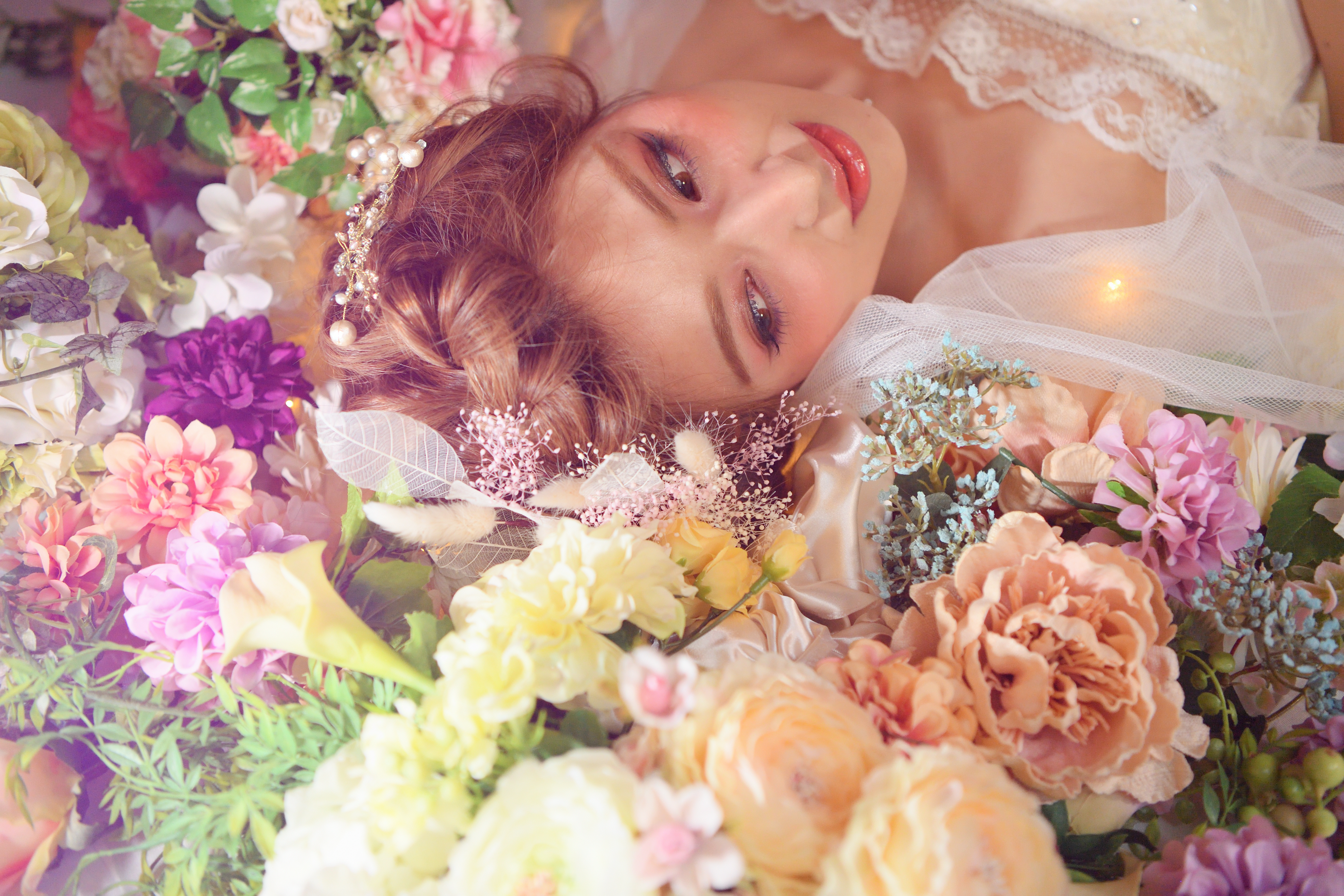 花に囲まれたポートレート 幻想的な写真 幻想的なポートレート ポートレート名古屋 ポートレート浜松